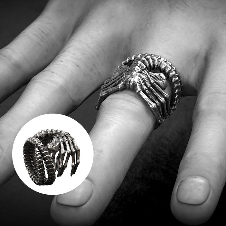 Stornfield | Alien-Facehugger-Ring