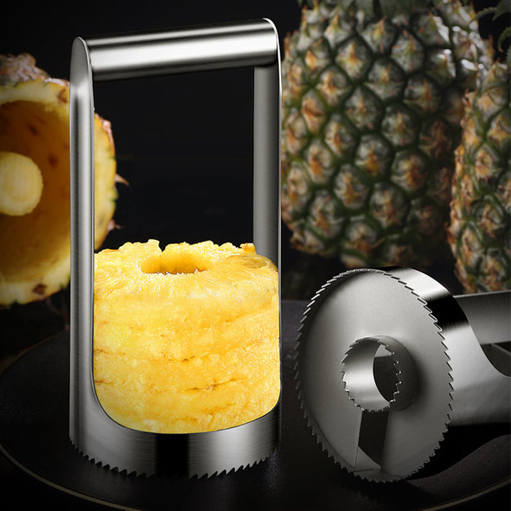 Pineapple slicer made of food-safe stainless steel | Stornfield
