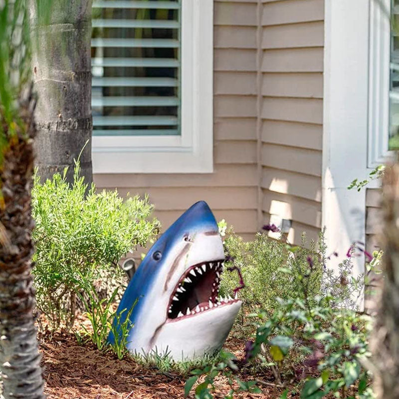 Shark garden art | Stornfield