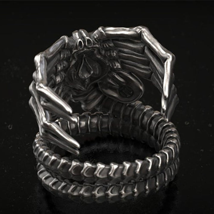 Stornfield | Alien-Facehugger-Ring