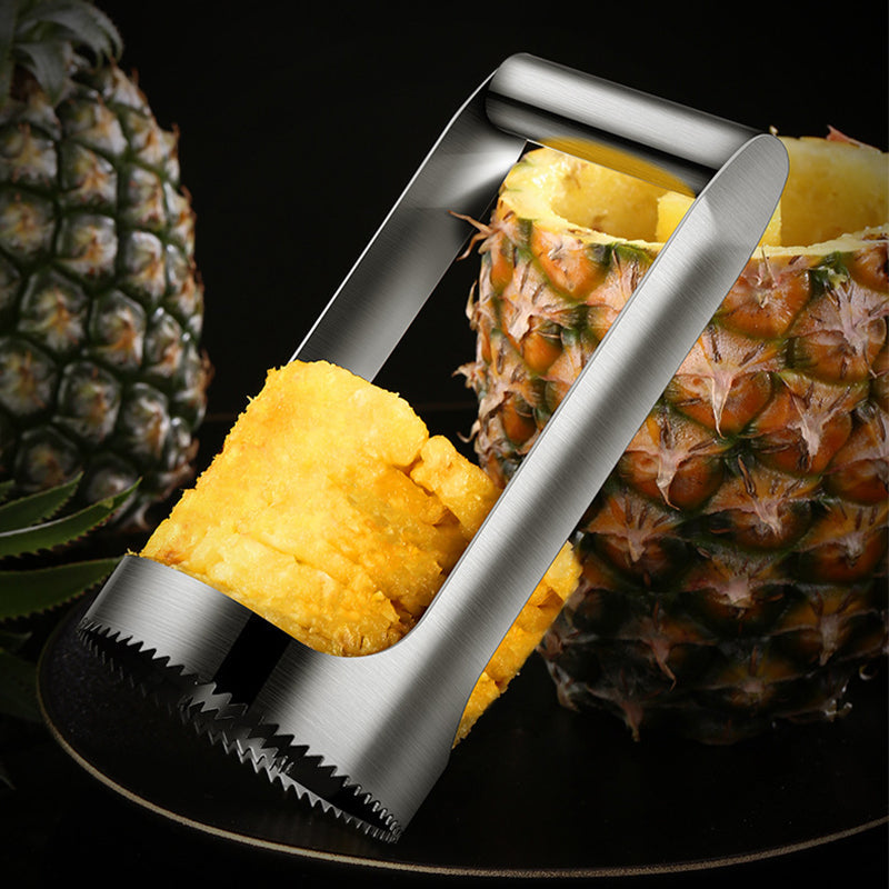 Pineapple slicer made of food-safe stainless steel | Stornfield