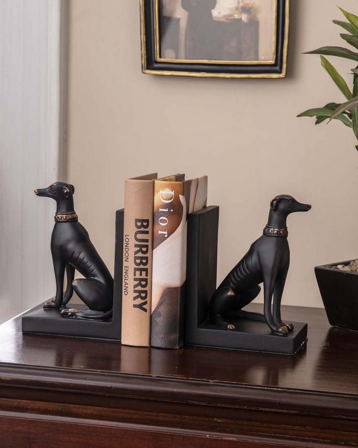 Stornfield | Watchdog-shaped Book Holder - Black