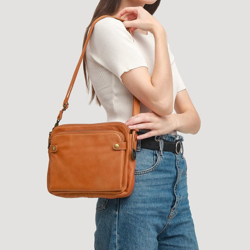 Women's shoulder bag made of three-layer leather | Stornfield