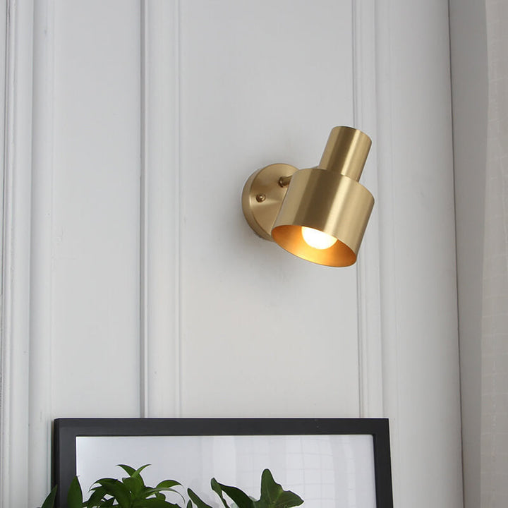 Modern Gold Wall Lamp - Minimalist Metal Design for Luxury Interiors | Stornfield