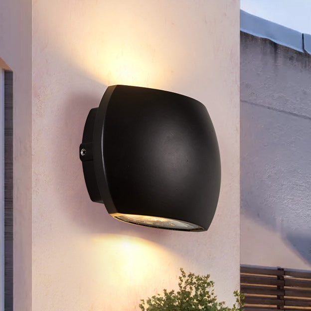 Contemporary Industrial Semicircle Aluminum LED Outdoor Wall Sconce Lamp For Garden | Stornfield