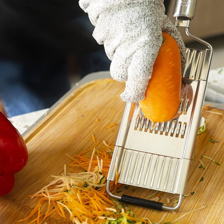 Multifunctional vegetable cutting tool | Stornfield