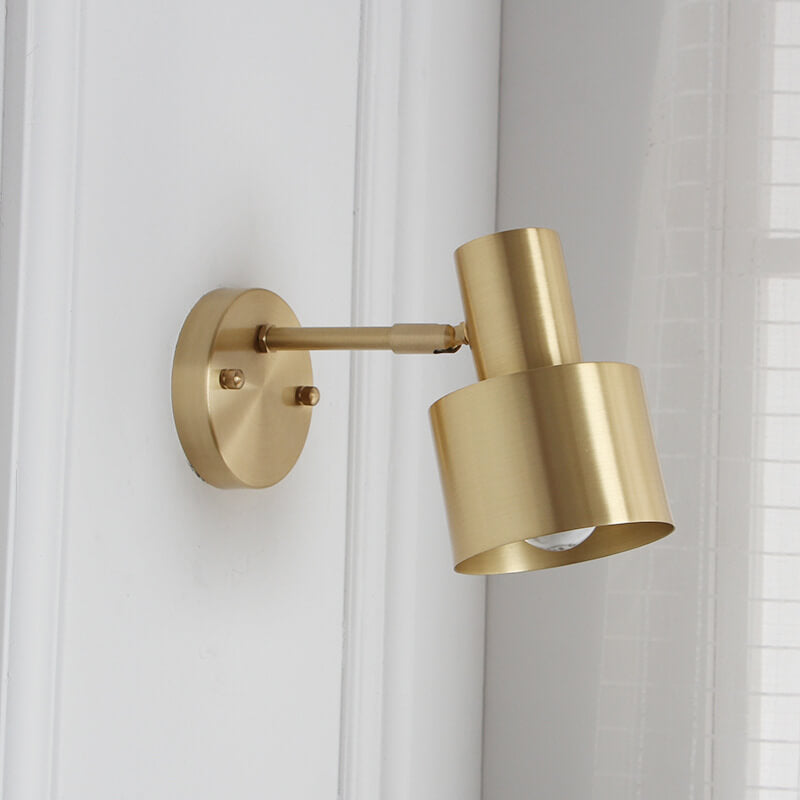 Modern Gold Wall Lamp - Minimalist Metal Design for Luxury Interiors | Stornfield