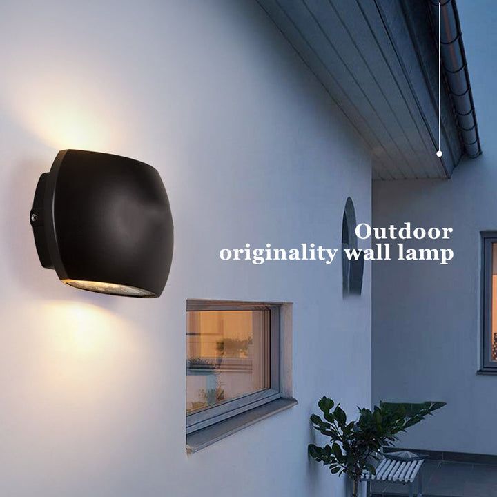 Contemporary Industrial Semicircle Aluminum LED Outdoor Wall Sconce Lamp For Garden | Stornfield