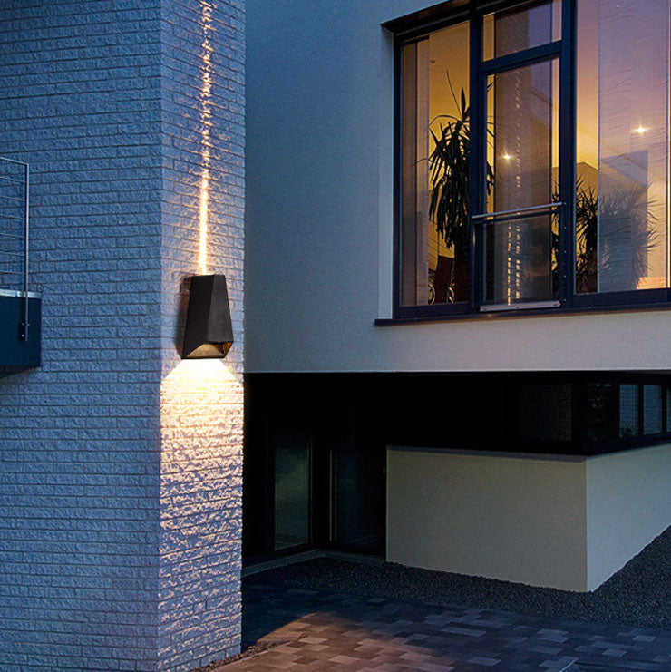 Outdoor Modern Column Geometry LED Waterproof Wall Sconce Lamp | Stornfield