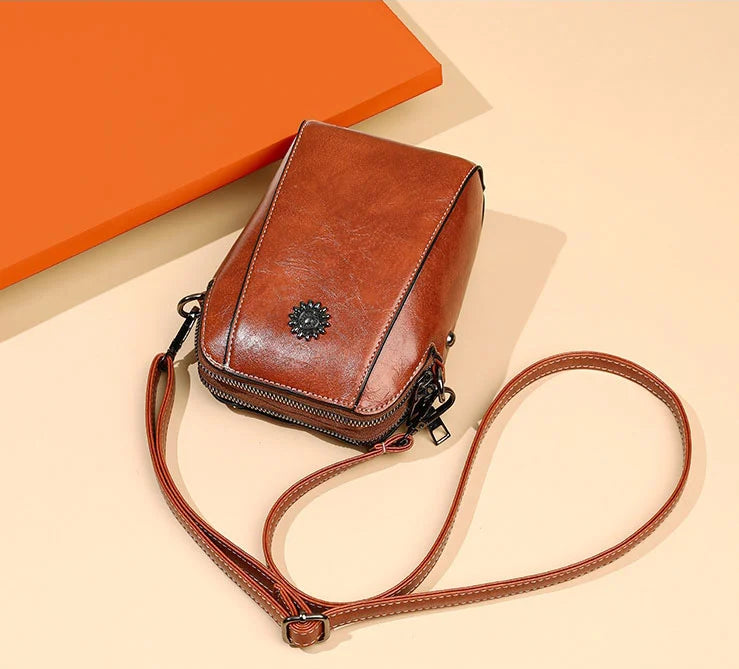 Vertical Mobile Phone Pouch | Stornfield