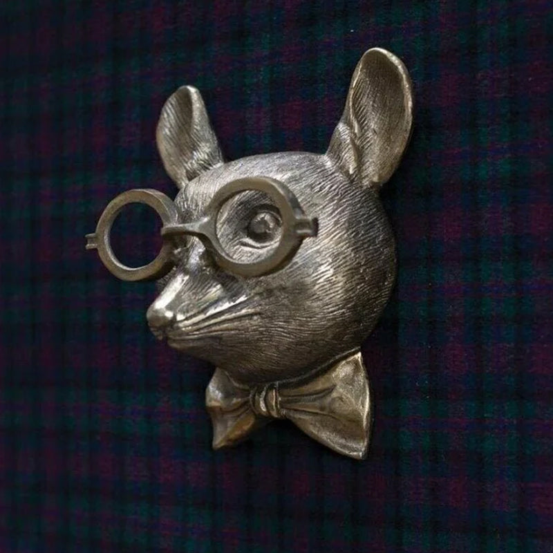Stornfield | Tiger head resin pendant