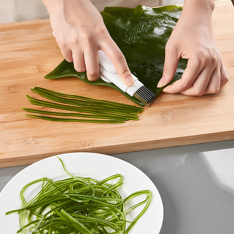 3 In 1 Multifunctional Rotating Peeler | Stornfield