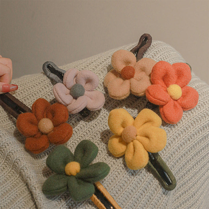 Elegant Plush Flower Hairpins Stornfield