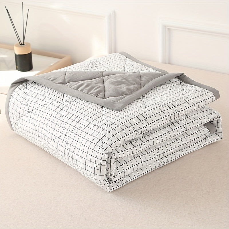 Elegant Preppy Plaid Summer Blanket for Cool Nights | Stornfield
