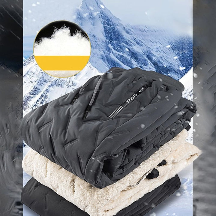 Soft padded sweatpants | Stornfield