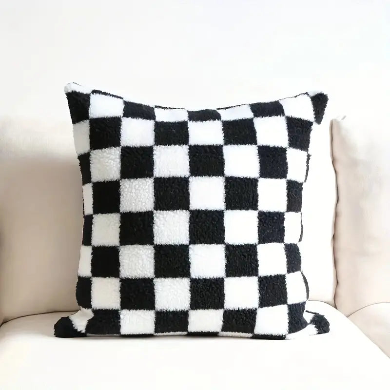Stornfield | Checked Faux Fur Pillowcase