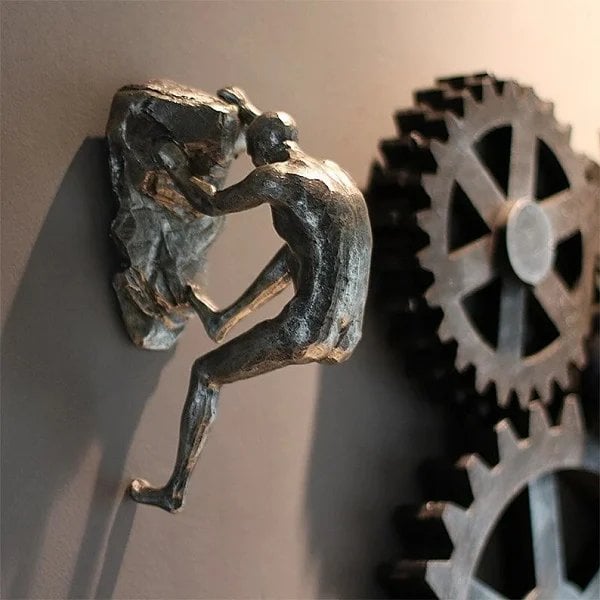 Stornfield | Climber Sculpture
