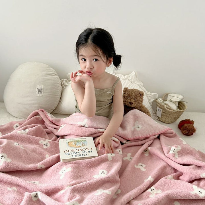 Cozy children's throw blanket with cartoon design, various sizes