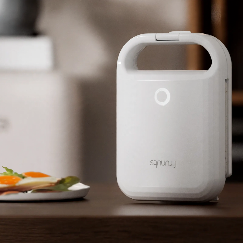 Multifunction toaster with grill and cooking function