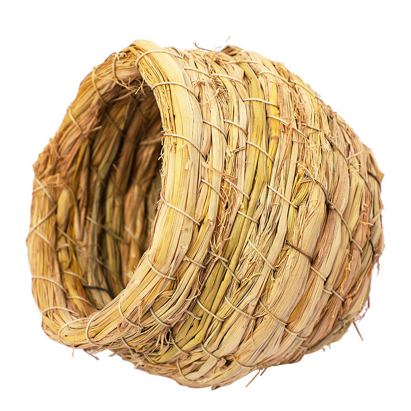 Braided birdhouse made of natural grass