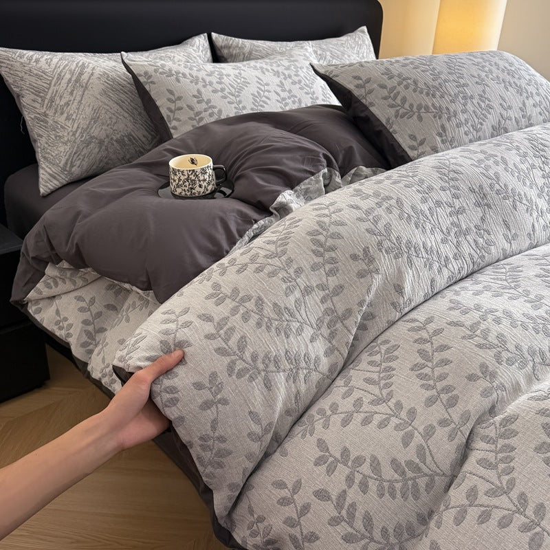 Bedding set made of three-layer cotton muslin