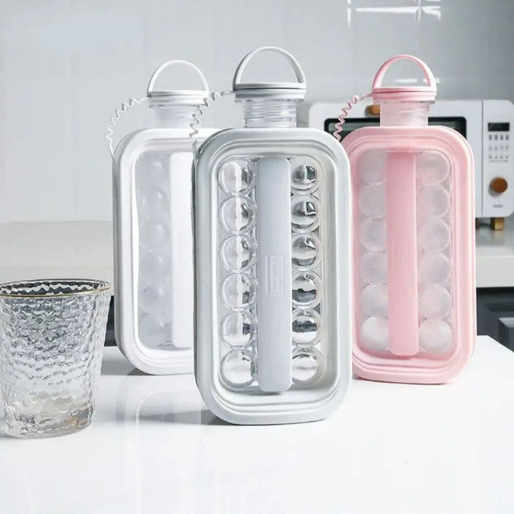 Space-saving ice cube maker for refreshing delicacies at home | Stornfield