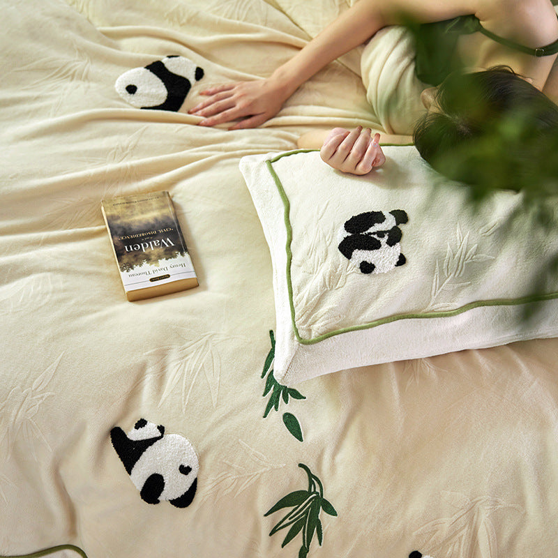 Cozy milk fiber fleece bedding, panda design
