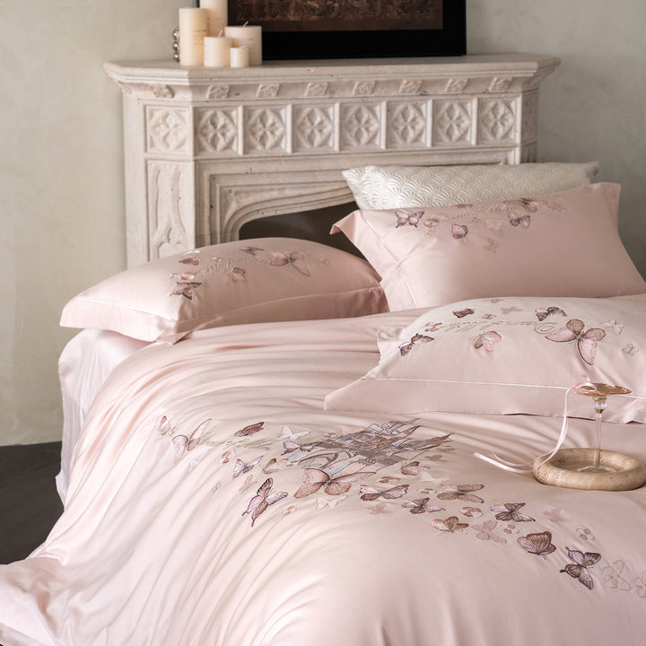 Bedding set made of long-staple cotton with embroidery