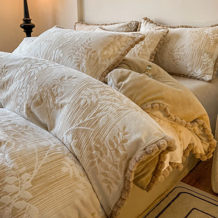 Luxurious winter bedding set made of milk fiber fleece
