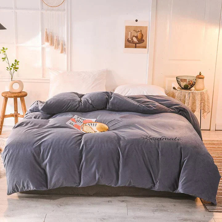 Stornfield | Bedding - Cozy fleece bedding for an unparalleled sleeping experience