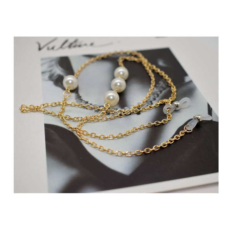 Elegant Pearl-Linked Eyewear Chain Stornfield