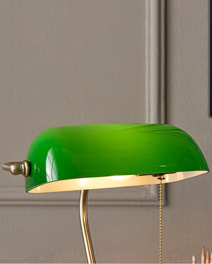 Stornfield | Classic Banker's Lamp