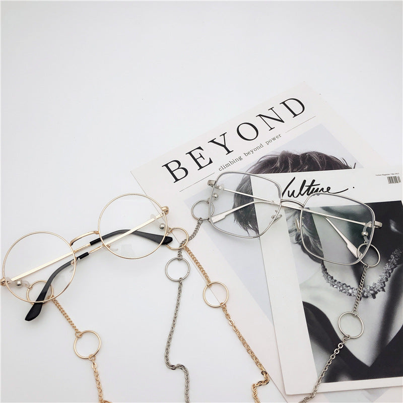 Chic Metal Eyewear Chain Stornfield
