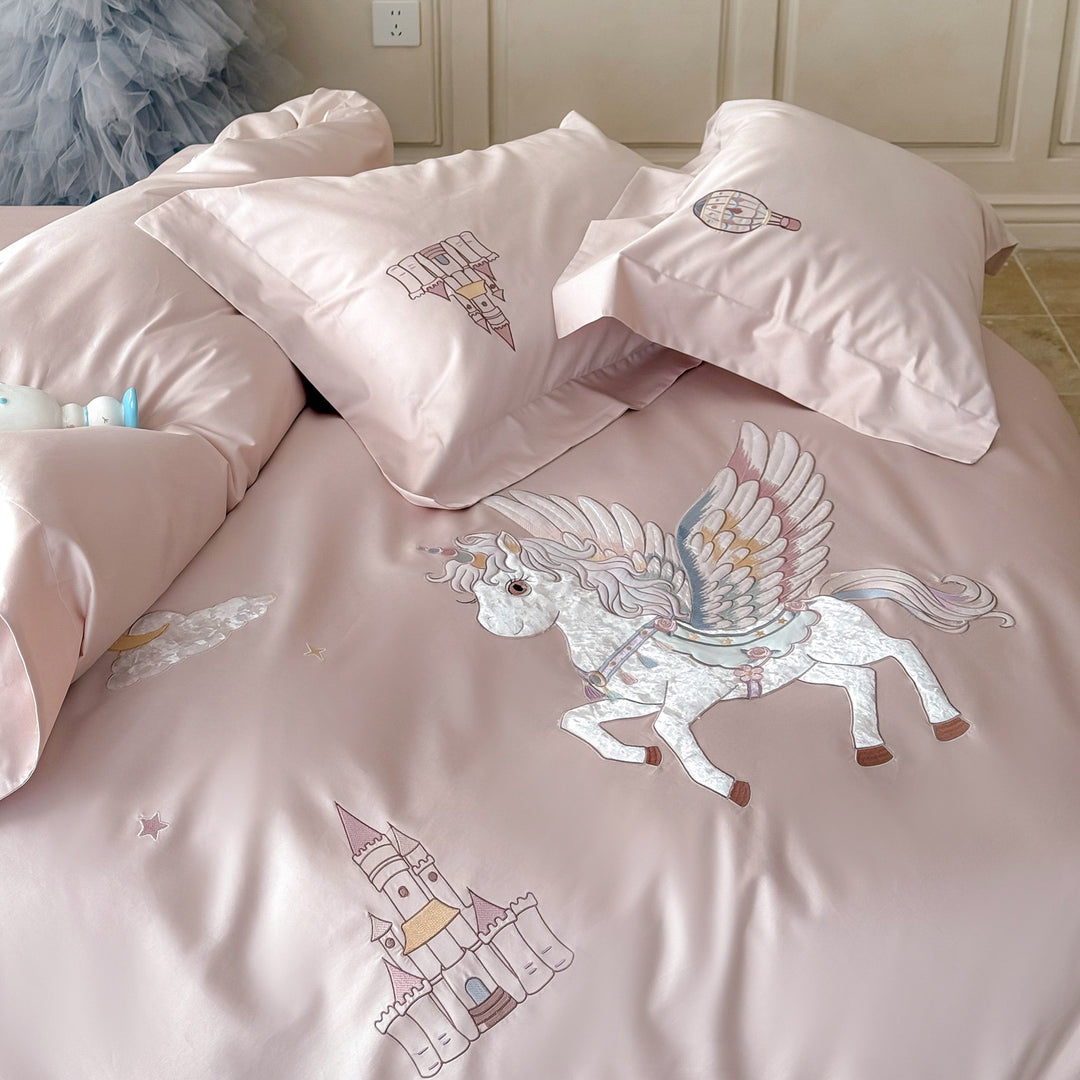 Cotton bedding set with cartoon embroidery