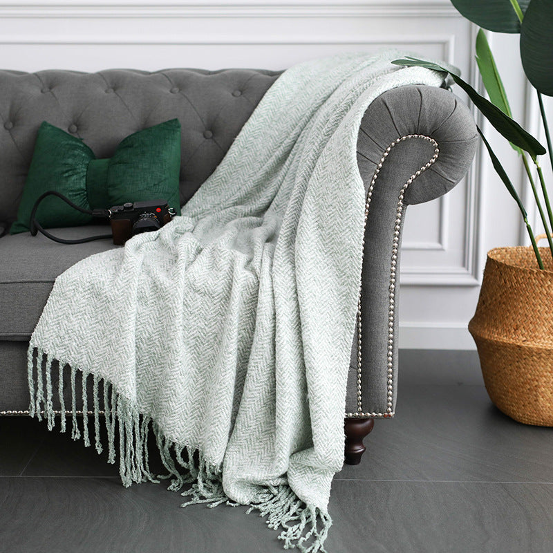 Throw blanket and plaid with herringbone structure, soft cotton blend and decorative fringes Stornfield