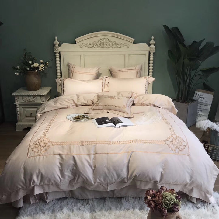 French-Style Embroidered Cotton-Sateen Duvet Cover Ensemble with Tailored Oxford Shams