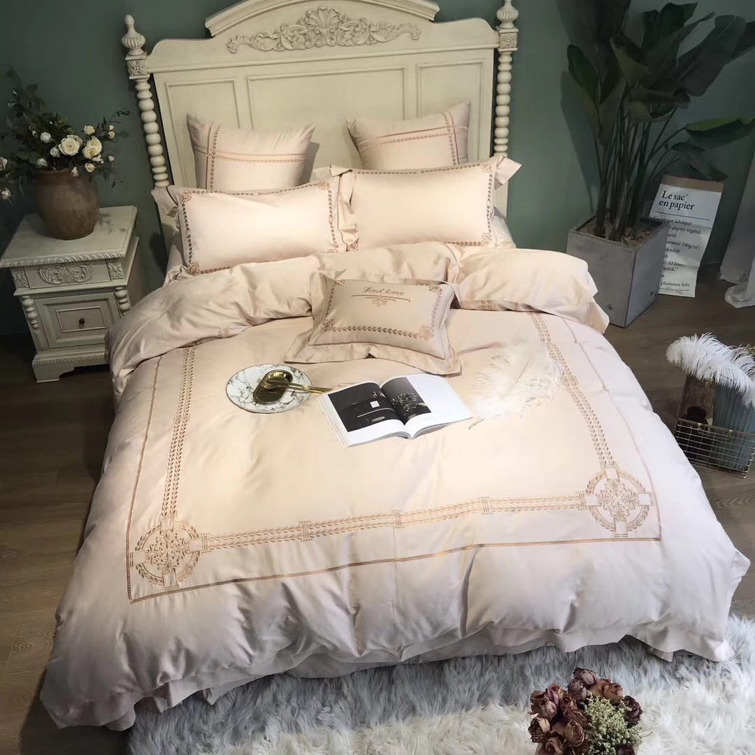 French-Style Embroidered Cotton-Sateen Duvet Cover Ensemble with Tailored Oxford Shams