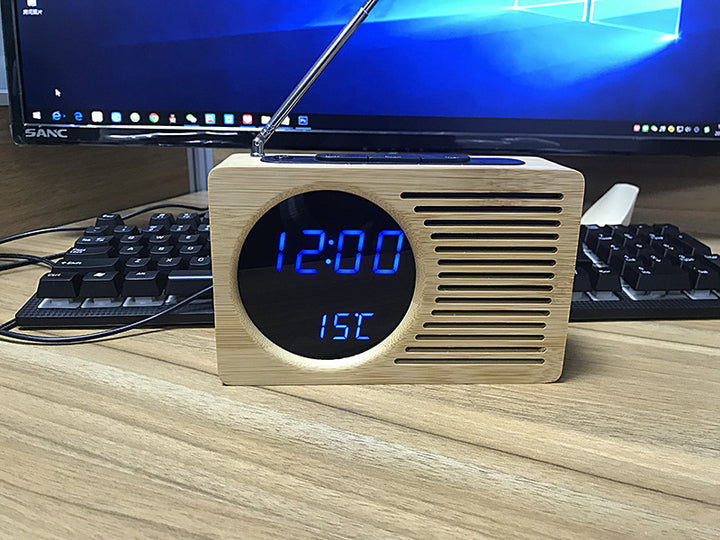 Digital wooden alarm clock with temperature display Stornfield