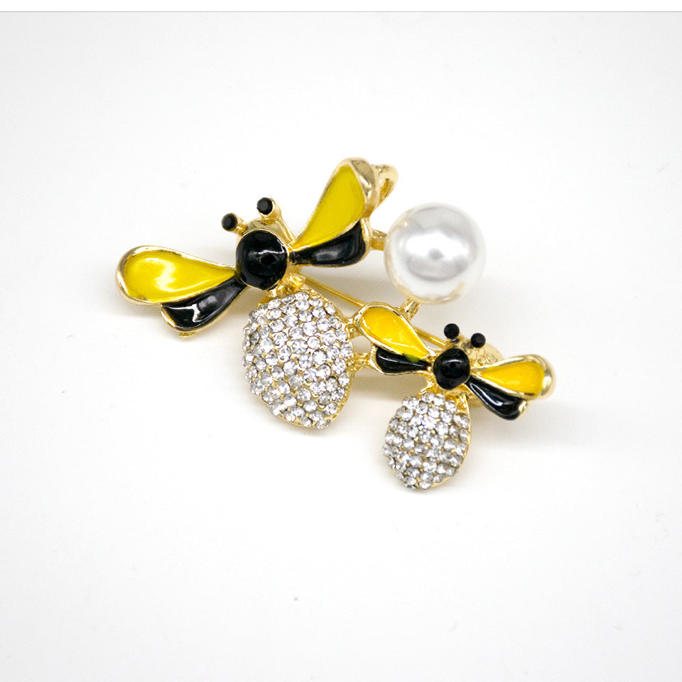Decorative Bee-Inspired Brooch Stornfield