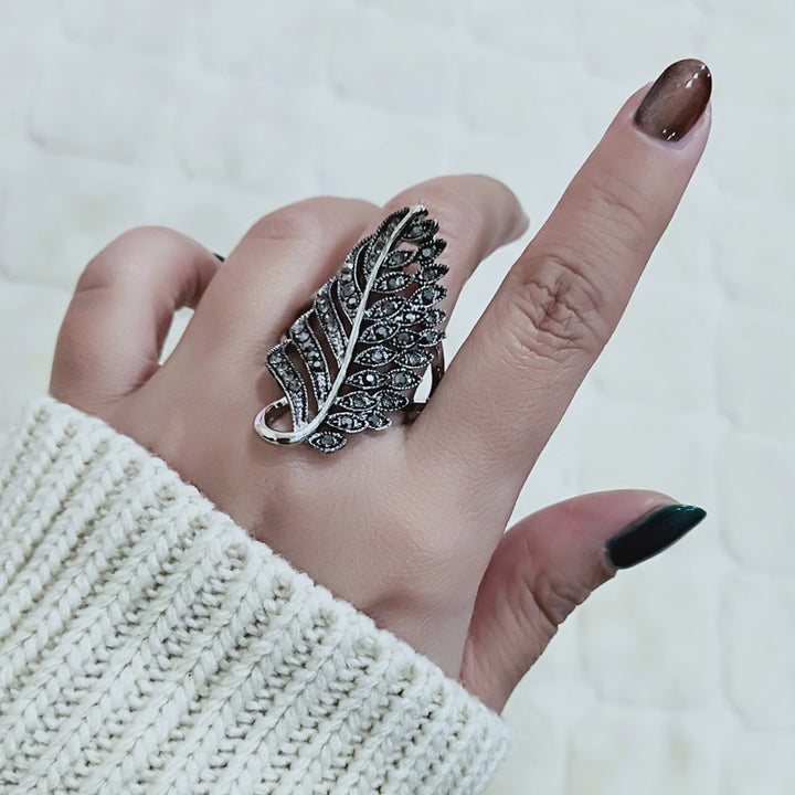 Elegant Leaf-Designed Adjustable Ring Stornfield