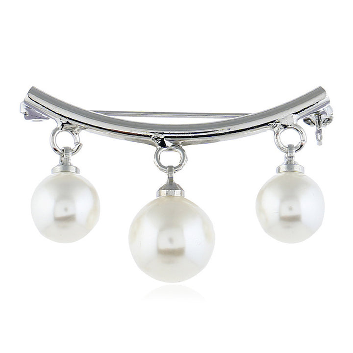 Elegant Pearl Drop Brooch Stornfield