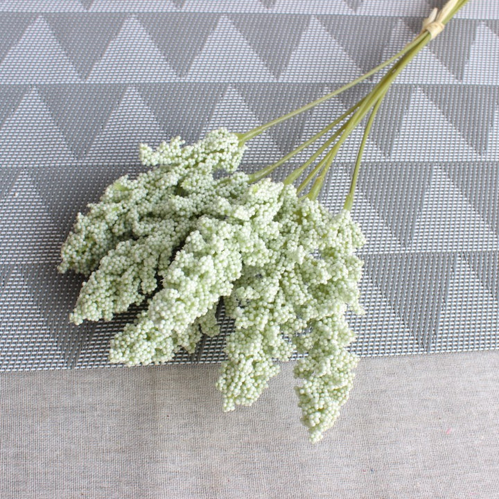 Realistic Decorative Dried Floral Bouquet