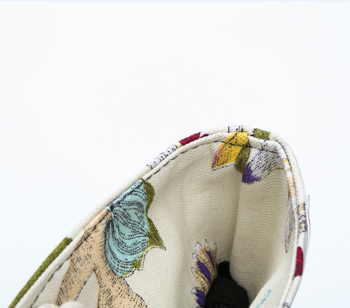 Elegant Beach Bag with Floral Embroidery Design Stornfield
