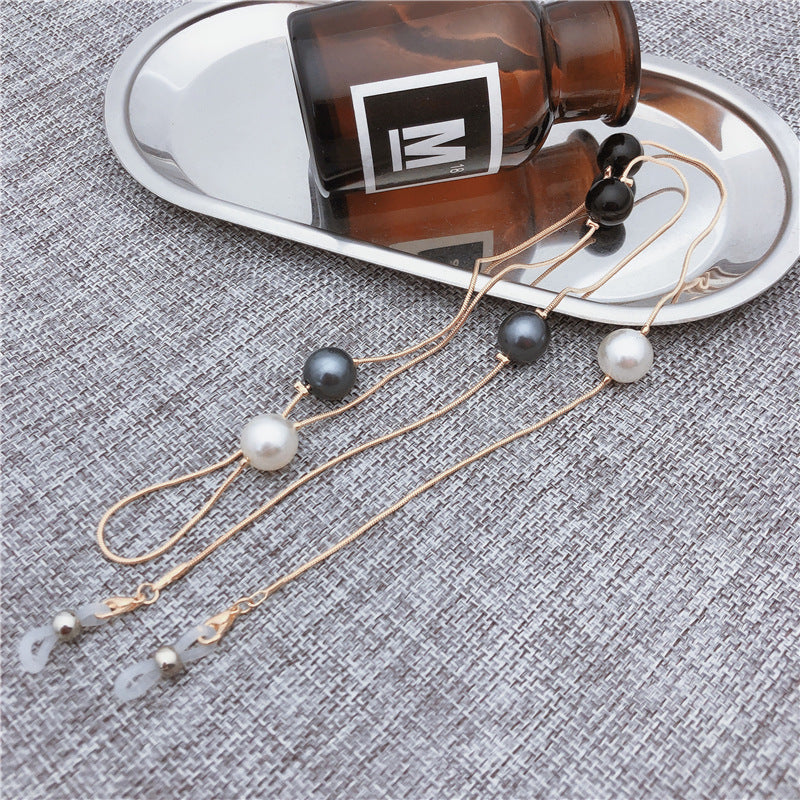 Elegant Bead-Accented Eyewear Chain Stornfield