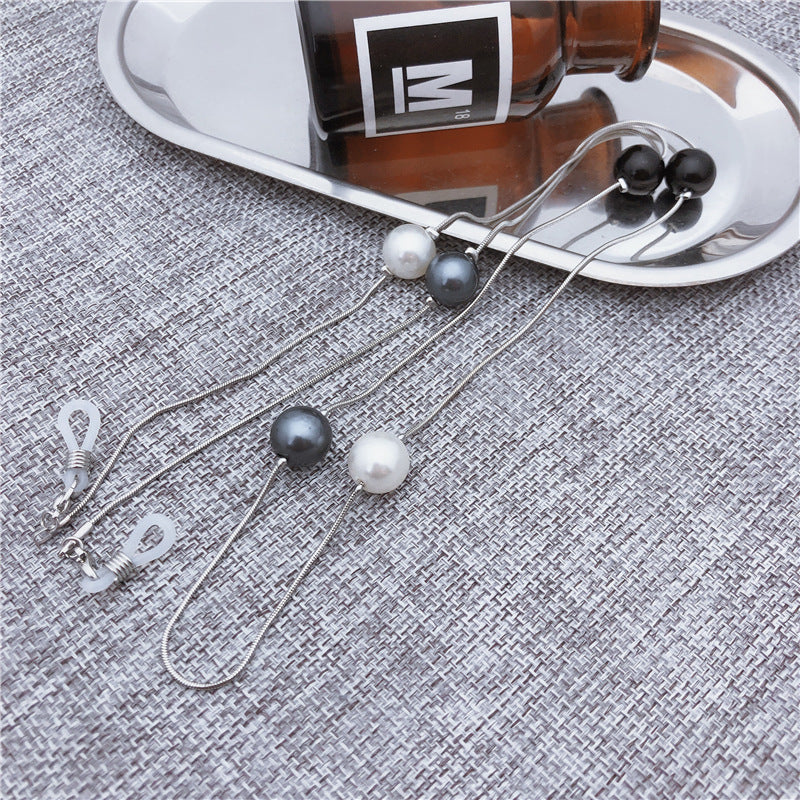 Elegant Bead-Accented Eyewear Chain Stornfield