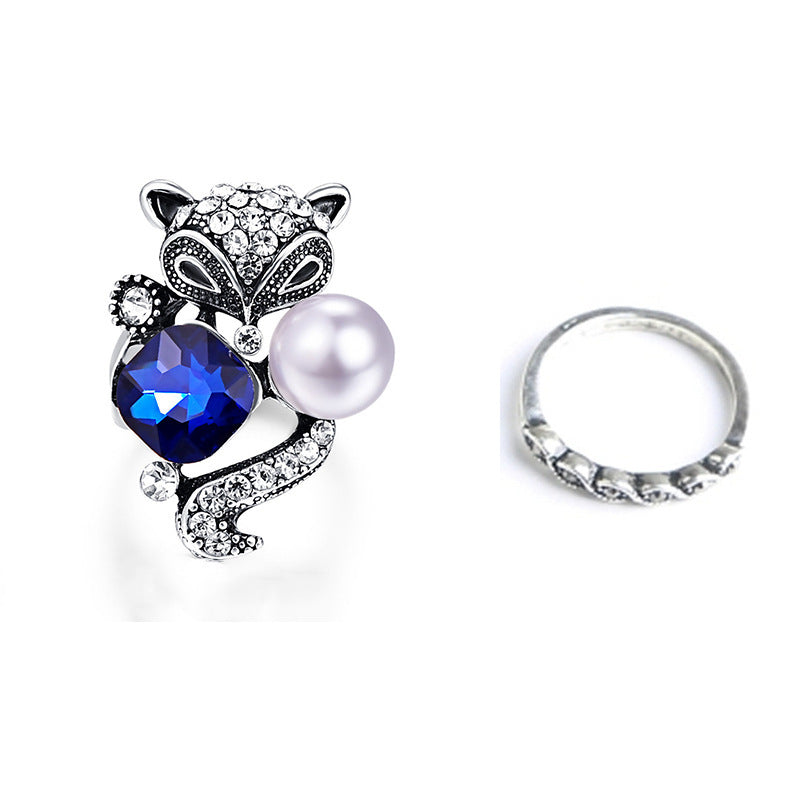 Elegant Leaf-Designed Adjustable Ring Stornfield