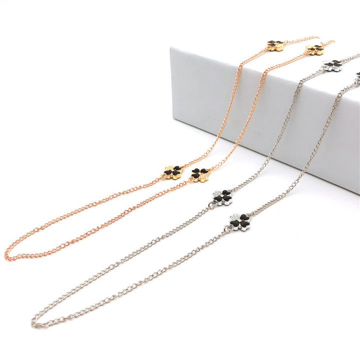 Elegant Floral Charm Eyewear Chain Stornfield