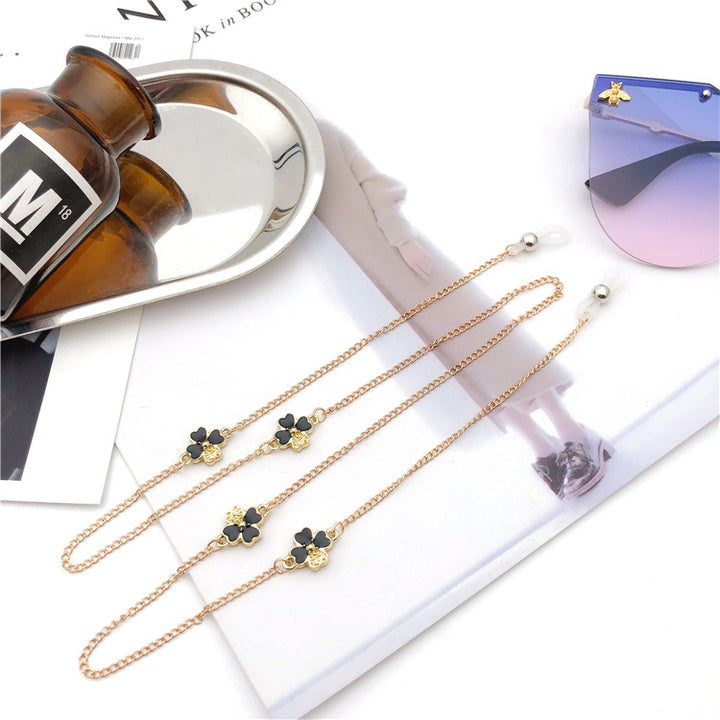 Elegant Floral Charm Eyewear Chain Stornfield
