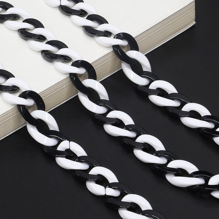 Chic Statement Eyewear Holder Stornfield