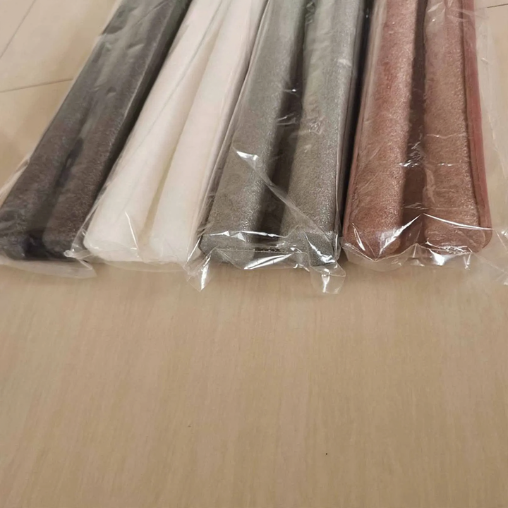 Door bottom seal made of foam, 93-95 cm